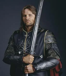 Aragorn holding sword And&uacute;ril.